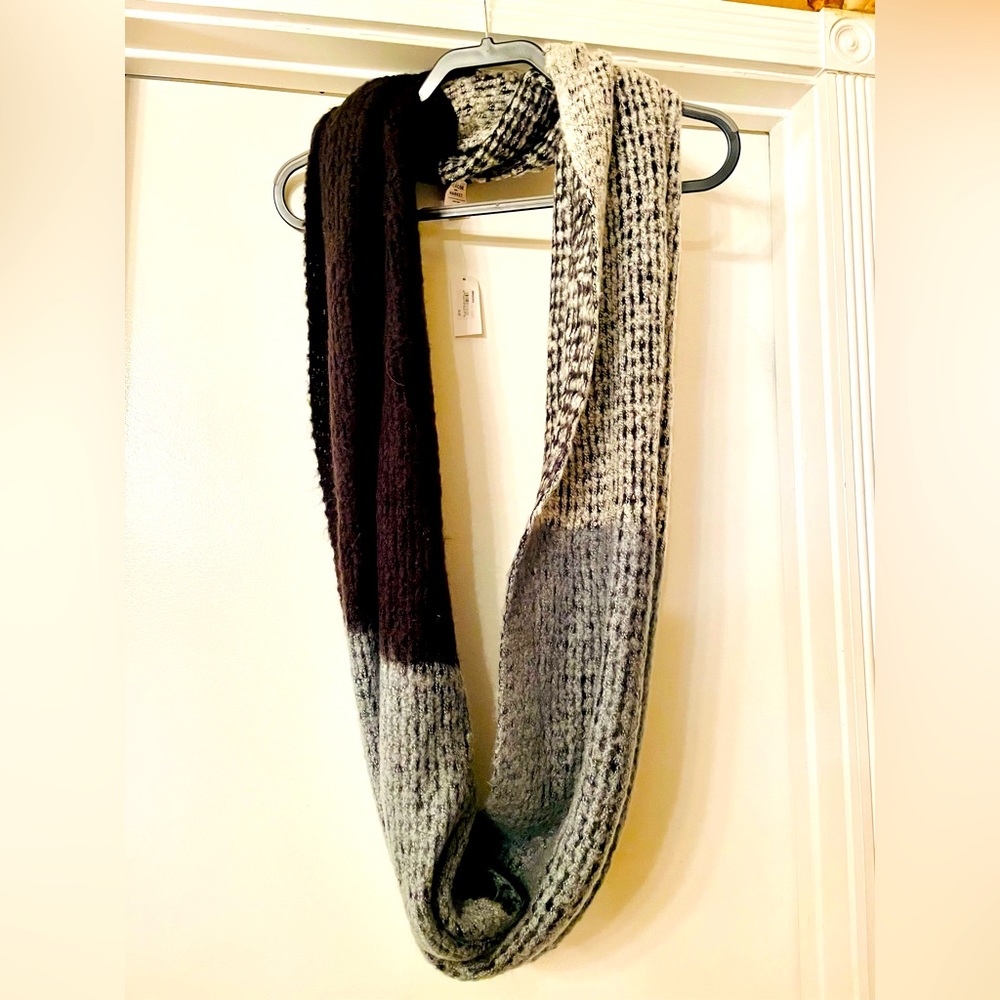 Melrose and Market infinity scarf